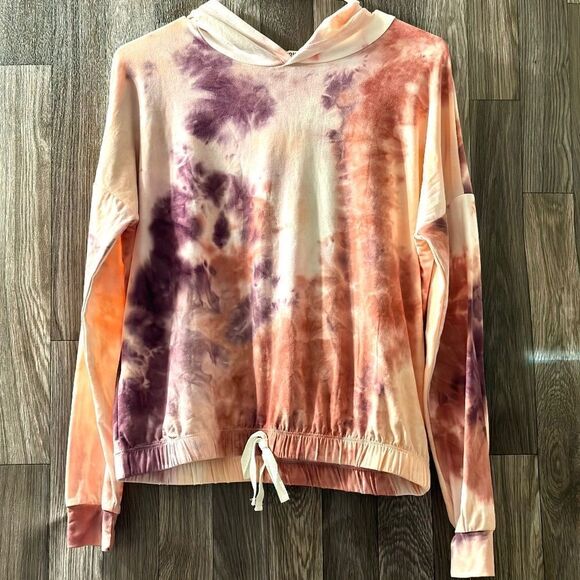 True Craft Tie Dye Pull Over - Picture 1 of 4